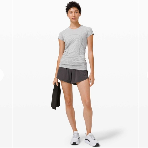 Lululemon Swiftly Tech Short Sleeve 2.0 Tempo Stripe White / Black Size 4 - Picture 8 of 8